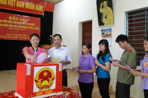 Hội đồng Bầu cử Quốc gia: Một số tổ bầu cử đạt 100% cử tri đi bầu