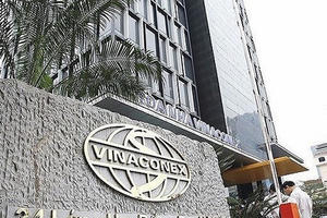 Trả cao hơn 1.900 tỷ đồng để mua trọn lô cổ phiếu Vinaconex