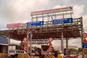 Bộ GTVT đề xuất tăng phí tại 49 dự án BOT: Lửa đổ thêm dầu?