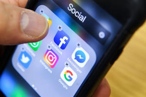 Từ 25/12, xác thực tài khoản mạng xã hội bằng số điện thoại di động