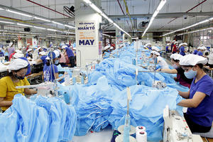 Đại gia dệt may báo lãi giảm 43%