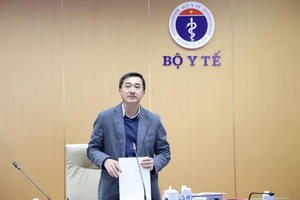 Áp dụng luật hiện hành để xử phạt người chưa đủ 18 tuổi hút thuốc lá điện tử