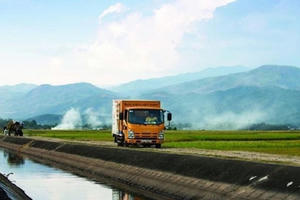 VietnamPost hỗ trợ chuyển vật tư y tế đến vùng dịch Covid-19