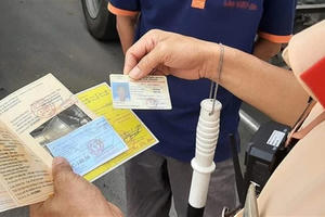Từ 1/1/2025, thực hiện việc trừ điểm giấy phép lái xe
