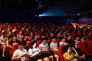 Nghi vấn bất thường việc Phương Nam thoái vốn cụm rạp phim CGV