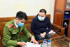 Tung tin sai sự thật việc vận động ủng hộ phòng, chống dịch bệnh COVID-19, nam thanh niên bị phạt 12,5 triệu đồng