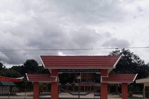 Nguyên hiệu trưởng nhận hối lộ để cho giáo viên nghỉ dạy dài ngày hưởng nguyên lương