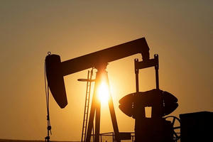 Giá dầu thế giới tăng nhẹ sau công bố về kế hoạch mở cửa lại nền kinh tế của Mỹ