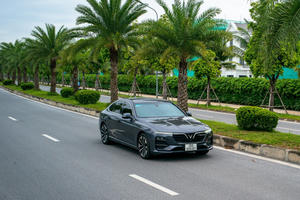 Chủ xe nói gì sau 2 năm sử dụng VinFast Lux A2.0?