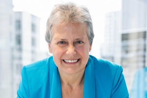 CEO 63 tuổi tạo ra startup gọi đồ ăn được định giá 1,5 tỷ đô