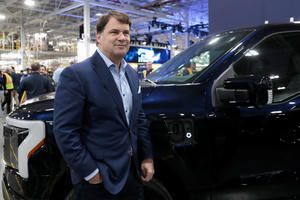 Con đường tìm kiếm lợi nhuận của các hãng xe điện