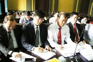 Vì sao cuộc chiến Vinasun - Grab chưa dừng lại?