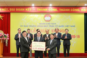 Tập đoàn Hưng Thịnh tài trợ 20 tỷ đồng để chống dịch