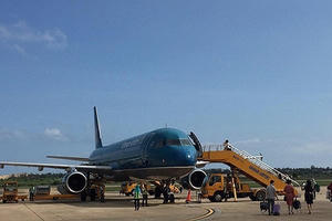 Đua nhau xin mở sân bay quốc tế