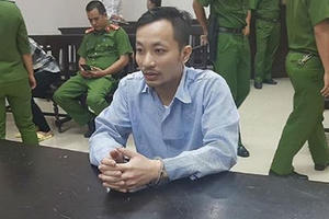 Cứu vợ con, 9X dùng 'dao trừ tà' cướp mạng 2 người?