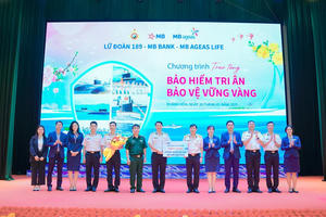 Tặng 1.200 gói bảo hiểm ung thư cho cán bộ chiến sĩ Binh chủng Hải quân