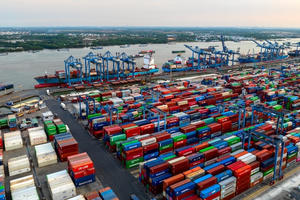 Nhận diện rủi ro với tăng trưởng kinh tế