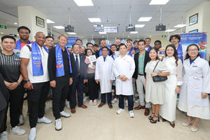 Các huyền thoại “Man đỏ” trải nghiệm y tế đỉnh cao tại Bệnh viện Đa khoa Tâm Anh