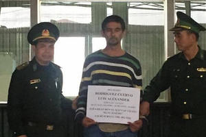 Hà Tĩnh: Bắt đối tượng ngoại quốc thực hiện phi vụ cướp 1,7 tỷ đồng giữa Thủ đô