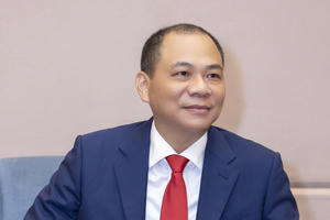 Ông Phạm Nhật Vượng vào Top 50 nhân vật ảnh hưởng nhất ngành ô tô toàn cầu, đứng trên Elon Musk