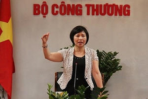 Cổ phần hóa và nhóm lợi ích