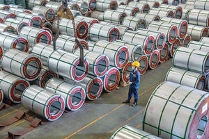 Thép xây dựng 'thắng lớn' tại thị trường nội địa, nhóm tôn mạ xuất khẩu gặp khó