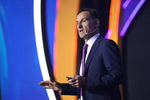 Hé lộ thương hiệu Việt được đích thân sếp Amazon khen ngợi: Luôn nằm trong top 1 ngành hàng, đặt 8h tối giao ngay 11h trưa dù ở đâu trên đất Mỹ