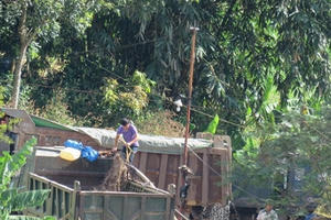 Kon Tum: Ồ ạt khai thác cát bằng... giấy phép thăm dò