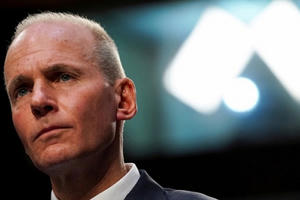 Tổng giám đốc Boeing mất chức vì 2 vụ rơi 737 MAX