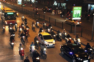 Các mức phạt mới cần biết về lỗi sử dụng đèn xe khi lưu thông