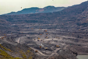 Lợi nhuận sau kiểm toán 2024 của Than Hà Lầm và Than Cao Sơn ghi nhận diễn biến trái chiều