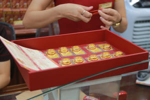 Giá vàng trong nước giảm nhẹ