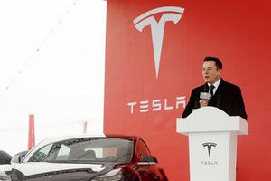 Tesla khẳng định không thể sản xuất nếu thiếu sự giúp đỡ từ Trung Quốc
