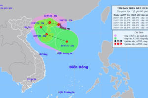 Bão số 3 liên tục đổi hướng, suy yếu rồi mạnh trở lại, ít khả năng vào đất liền Việt Nam