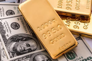 Giá vàng hôm nay 24/8: USD ngừng giảm, vàng lại chìm sâu