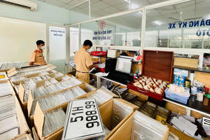 Từ ngày 15/8, biển số xe được cấp và quản lý theo mã định danh của chủ xe