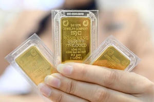 Doanh nghiệp đề xuất kinh doanh nhiều sản phẩm mới liên quan đến vàng miếng