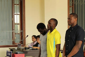 Sập bẫy chiêu giữ giùm hàng triệu USD, hai phụ nữ mất 1,6 tỉ