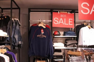 Khách hàng liệu có “mắc bẫy” giảm giá trong ngày Black Friday?