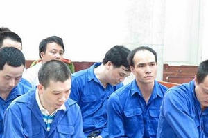 Hàng loạt cán bộ ngân hàng vướng lao lý vì "mắt nhắm, mắt mở"