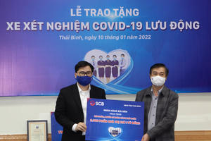 SCB tiếp tục trao tặng xe xét nghiệm lưu động tại Thái Bình và Thanh Hóa