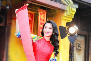 “Phụ nữ Việt đẹp nhất là trong trang phục áo dài”