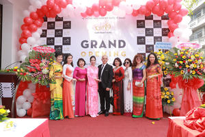 Học trò “cưng” của NTK Đỗ Trịnh Hoài Nam - Trần Văn Hạ: “Thầy là người “se duyên” tôi với nghề làm đẹp!