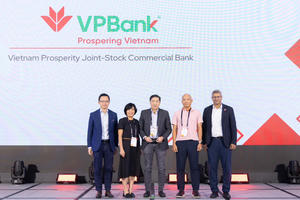 Công nghệ ‘mở khóa tương lai’ của VPBank được vinh danh tại Red Hat APAC 2025