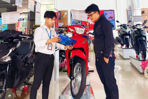 Mcredit tìm cơ hội trong thách thức