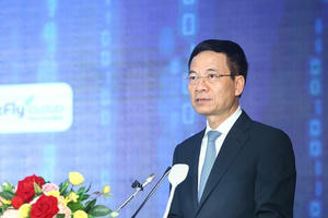 Bộ trưởng Nguyễn Mạnh Hùng: Phát triển thành phố thông minh, hãy bắt đầu từ nỗi đau lớn nhất