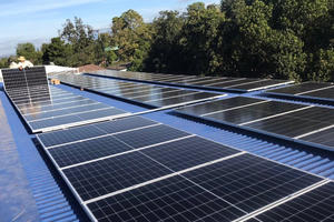 Thứ trưởng Công Thương nói gì về việc nhà đầu tư đổ hàng trăm tỷ vào điện mặt trời áp mái nhưng không ký được hợp đồng mua bán vì phải chờ thông tư hướng dẫn?