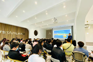 Thấy gì qua việc Vinhomes ồ ạt tuyển môi giới?