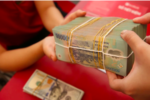 Lãi suất thấp trở thành 'van hỗ trợ' giúp nhiều người tiếp cận tín dụng cho vay mua nhà 