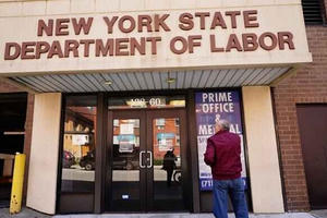 Covid-19 khiến 47 triệu người Mỹ mất việc làm, tỷ lệ thất nghiệp lên tới 32%